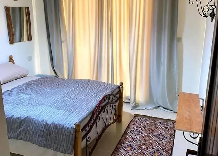 Apartment Furnished At La Hacienda *